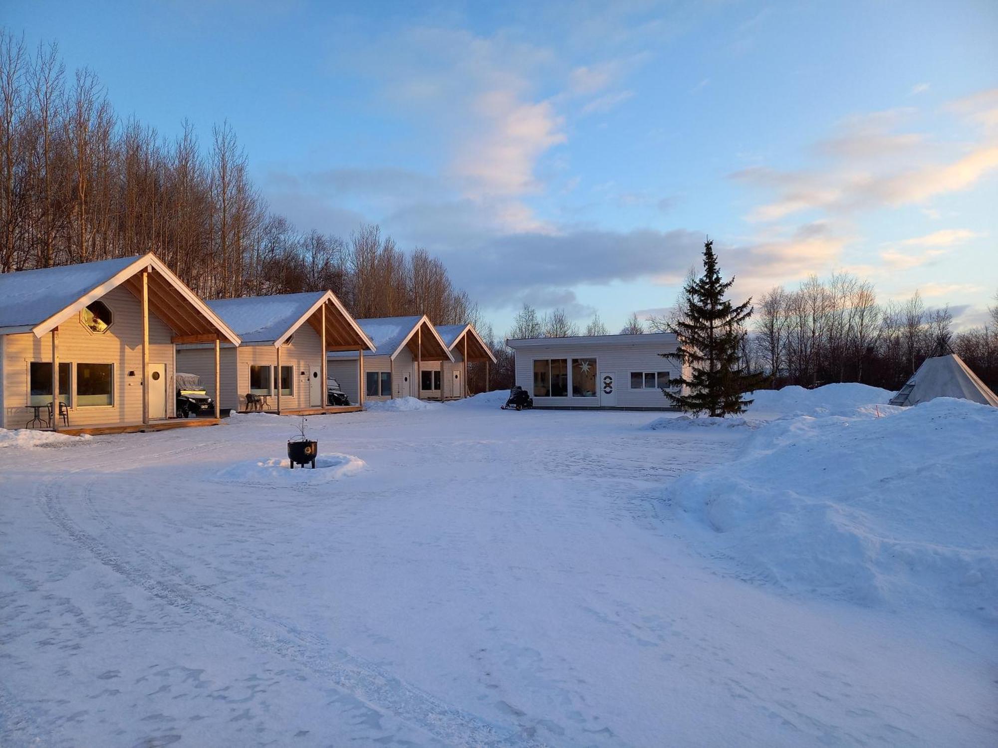 Atte Arstider Lodge Neiden Exteriér fotografie