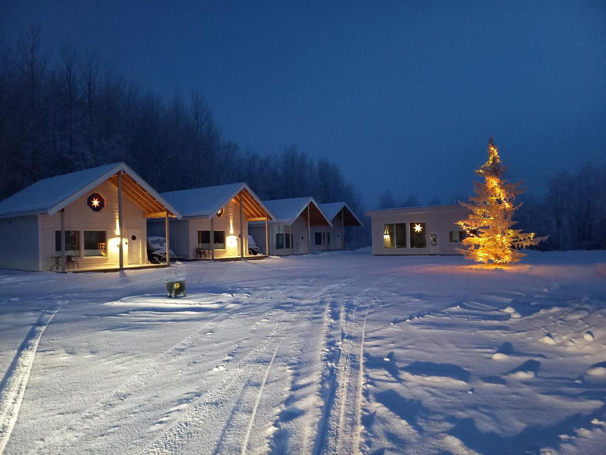 Atte Arstider Lodge Neiden Exteriér fotografie